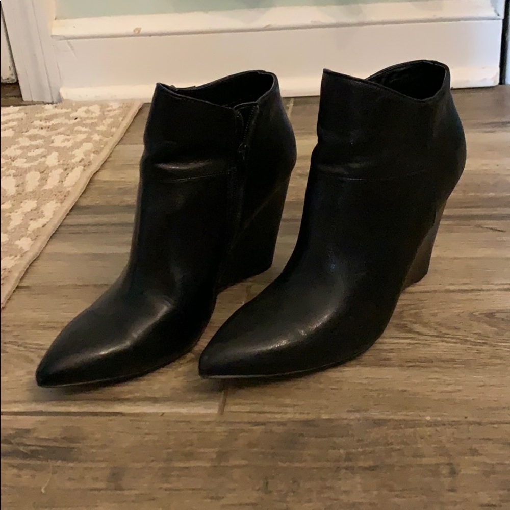 Nine West Ankle Booties 8.5